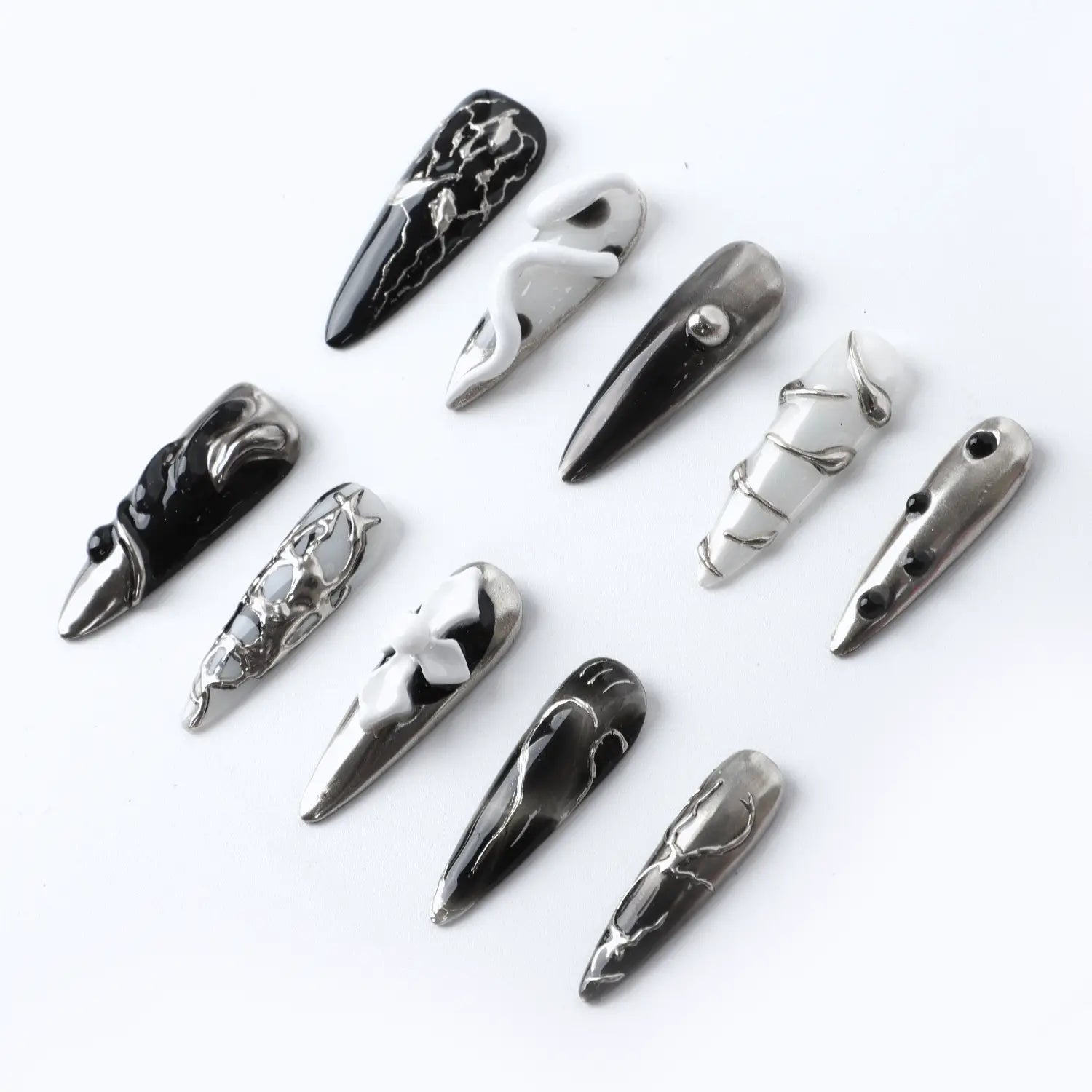 Press on Nails from the left side further highlights the 3D effect
